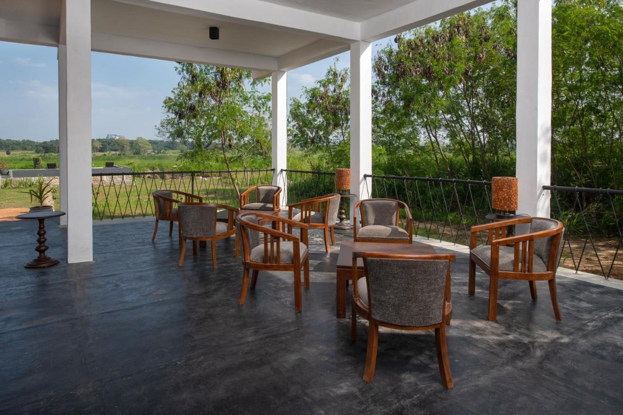 Ceylon Breeze Sigiriya Hotel Luaran gambar