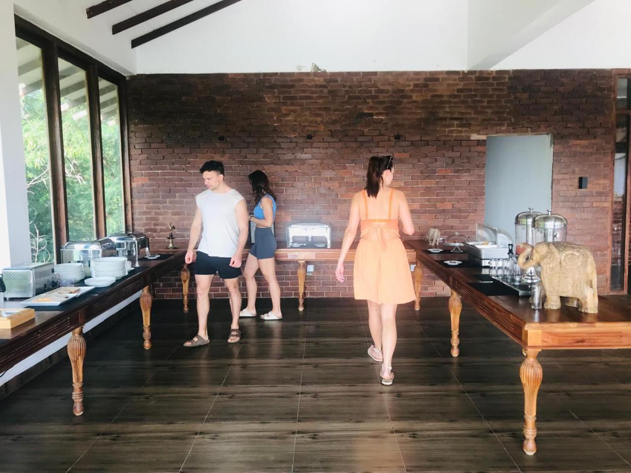 Ceylon Breeze Sigiriya Hotel Luaran gambar